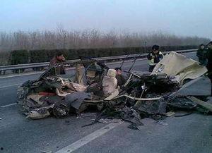 路易斯车祸爆料新闻最新 第2张 路易斯车祸爆料新闻最新 第2张